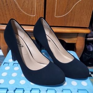 Y Not suede black heels